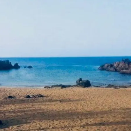 Ancla Ii Old Town & Playa Chica Apartamento